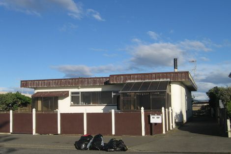 Photo of property in 84b The Esplanade, Westshore, Napier, 4110