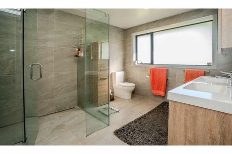 Photo of property in 1 Fernbird Grove, Kerikeri, 0294