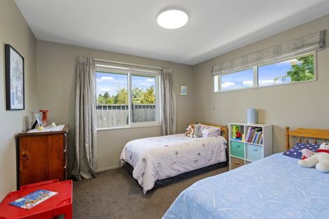 Photo of property in 10 Pemberton Drive, Darfield, 7510