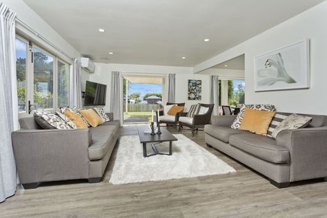 Photo of property in 3 Pigeonwood Lane, Albany, Auckland, 0632