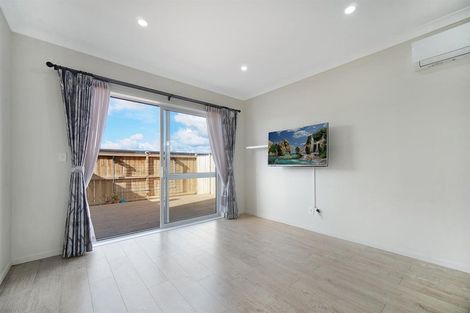 Photo of property in 29 Kaha Road, Takanini, 2110