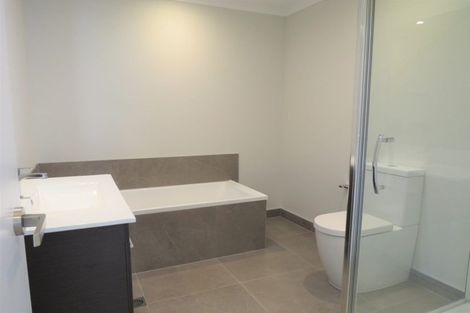 Photo of property in 21 Wai Place, One Tree Point, 0118