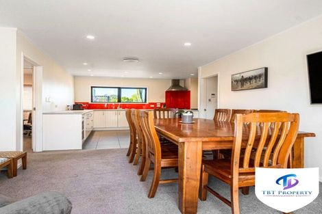 Photo of property in 563 Great South Road, Rosehill, Papakura, 2113