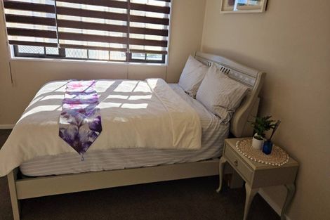 Photo of property in 22 Portmore Place, Grenada Village, Wellington, 6037