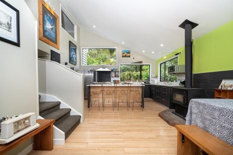 Photo of property in 36 Turanga Road, Henderson Valley, Auckland, 0612
