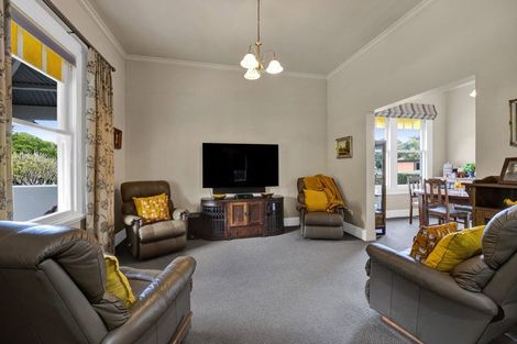 Photo of property in 59 Gladstone Street, Hawera, 4610