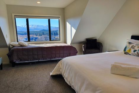 Photo of property in 12 Hamilton Drive, Lake Tekapo, 7999