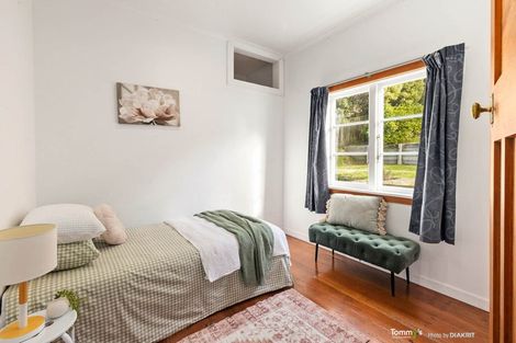 Photo of property in 6 Hathaway Avenue, Karori, Wellington, 6012