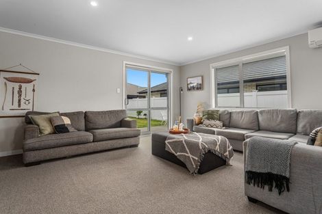 Photo of property in 15 Kakariki Drive, Coastlands, Whakatane, 3120