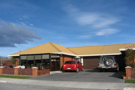 Photo of property in 1 Beresford Street, Alexandra, 9320