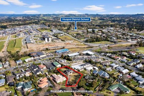 Photo of property in 16 Sunny Crescent, Huapai, Kumeu, 0810