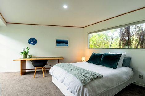 Photo of property in 6 Gannet Point, Rothesay Bay, Auckland, 0630