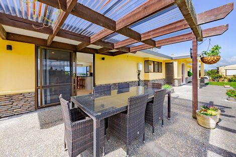 Photo of property in 205 Poraiti Road, Poraiti, Napier, 4182
