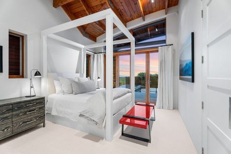 Photo of property in 42 Porterfield Road, Whitford, Howick, 2571