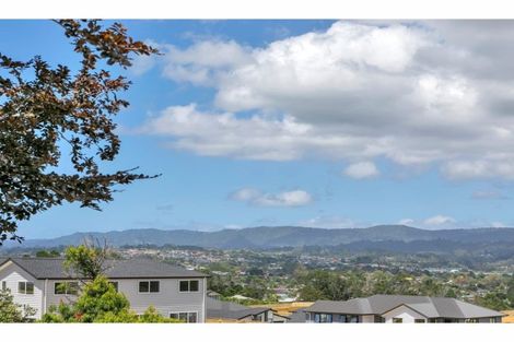 Photo of property in 4 Chamberlain Road, Massey, Auckland, 0614