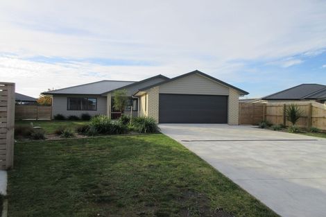 Photo of property in 25 Gallipoli Place, Paraparaumu, 5032