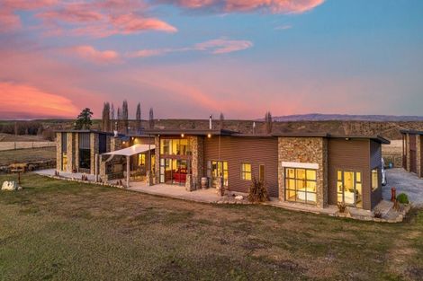 Photo of property in 309 Golden Road, Springvale, Alexandra, 9393