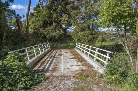 Photo of property in 148 Waitakere Road, Waitakere, Auckland, 0782