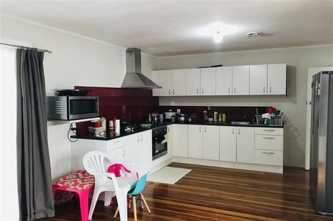 Photo of property in 11b Bass Road, Mount Wellington, Auckland, 1060