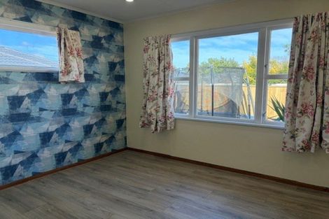 Photo of property in 44 Michael Road, Paraparaumu Beach, Paraparaumu, 5032