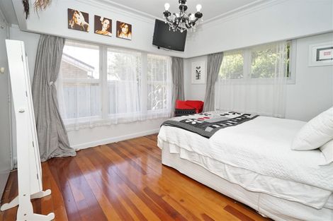 Photo of property in 300 Cambridge Road, Hillcrest, Hamilton, 3216