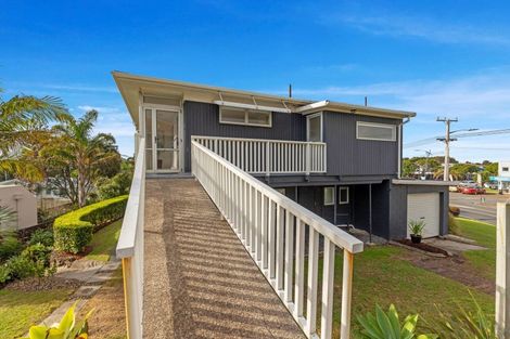 Photo of property in 1055 Papamoa Beach Road, Papamoa Beach, Papamoa, 3118