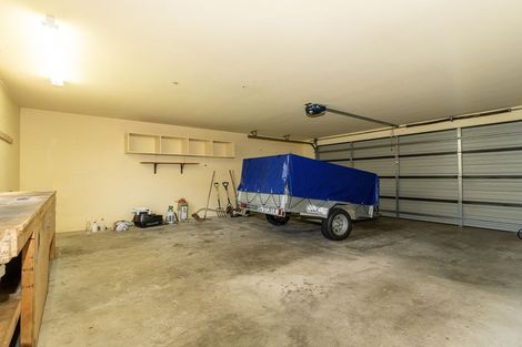 Photo of property in 100 Shields Street, Clyde, 9330