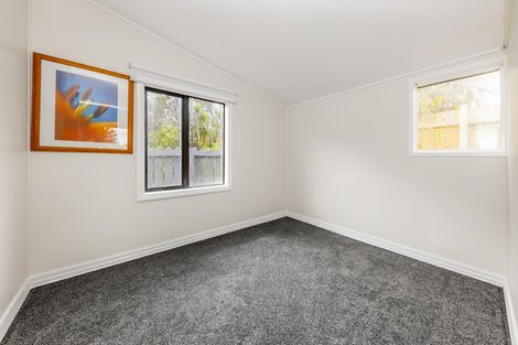 Photo of property in 26 Chingford Close, Mangere, Auckland, 2022