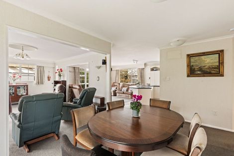Photo of property in 9 Kapu Grove, Whalers Gate, New Plymouth, 4310