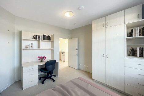 Photo of property in City Lodge, 402/115 Vivian Street, Te Aro, Wellington, 6011