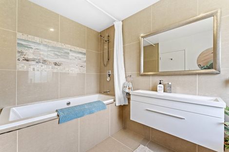 Photo of property in 51 Voyager Drive, Gulf Harbour, Whangaparaoa, 0930