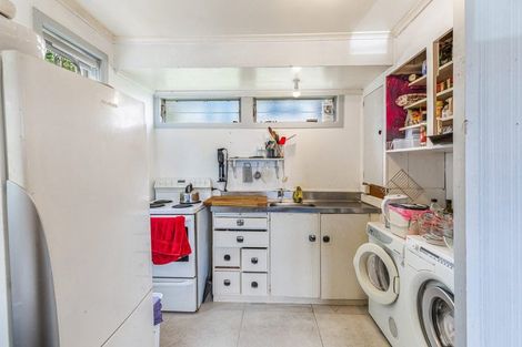 Photo of property in 85 Glengarry Road, Glen Eden, Auckland, 0602