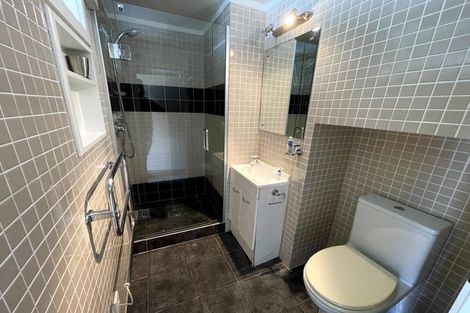 Photo of property in 29 Park Hill Road, Birkenhead, Auckland, 0626