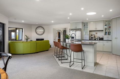 Photo of property in 80 Tarapatiki Drive, Whitianga, 3510