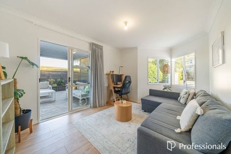 Photo of property in 115 Normandale Road, Normandale, Lower Hutt, 5010
