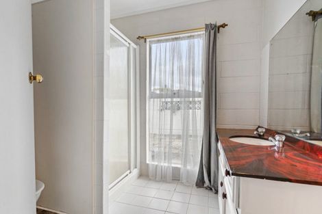 Photo of property in 100a Tamaki Road, Whangamata, 3620