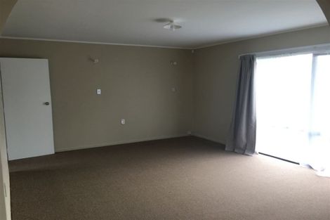 Photo of property in 1/15 Barneys Farm Road, Clendon Park, Auckland, 2103