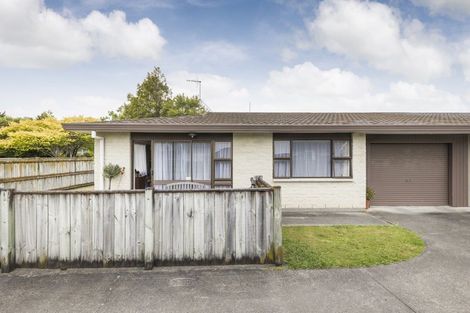 Photo of property in 25 Redwood Grove, Hokowhitu, Palmerston North, 4410