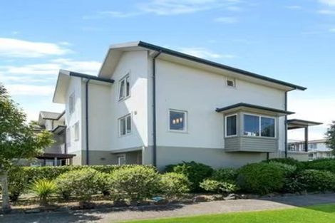 Photo of property in 28 Opito Way, East Tamaki, Auckland, 2013