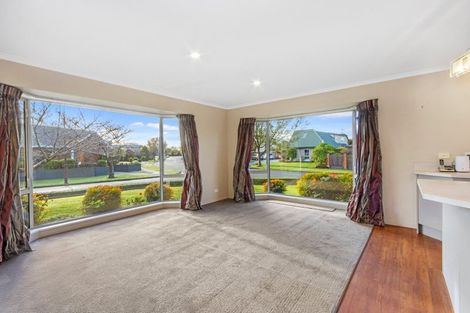 Photo of property in 1 Campion Place, Halswell, Christchurch, 8025