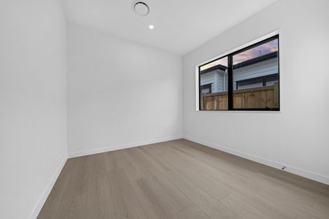 Photo of property in 30 Korowhiti Road, Clarks Beach, 2122