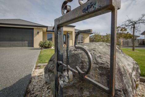 Photo of property in 15 Calvandra Grove, Rangiora, 7400