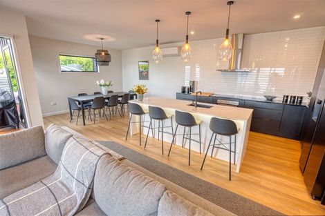 Photo of property in 1 Koe Street, Moana, 7872