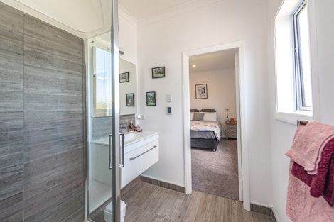 Photo of property in 12 Toro Street, Durie Hill, Whanganui, 4500