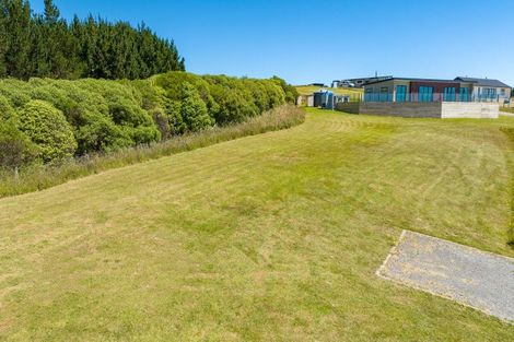 Photo of property in 3 Knoyle Road, Riversdale Beach, Masterton, 5872
