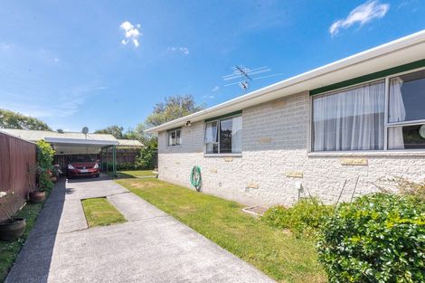 Photo of property in 13 Saint Ronans Avenue, Waterloo, Lower Hutt, 5011