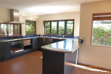 Photo of property in 28 Comins Crescent, Mission Bay, Auckland, 1071