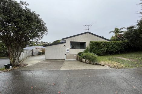 Photo of property in 77 Vipond Road, Stanmore Bay, Whangaparaoa, 0932