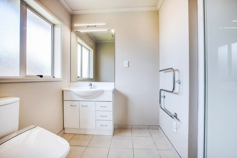 Photo of property in 49 Thomas Moore Place, Pukekohe, 2120