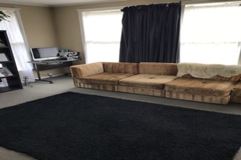 Photo of property in 11 Parekarangi Grove, Turangi, 3334